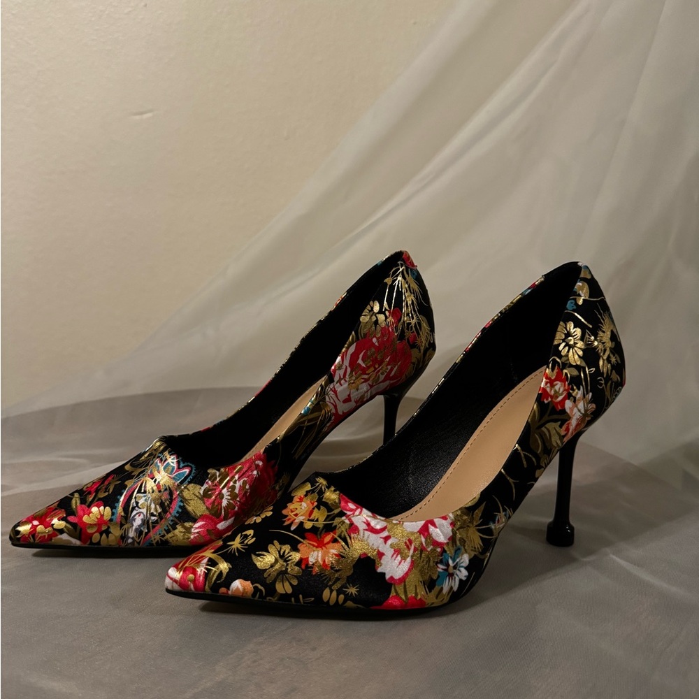 Elegant Black Floral Heels